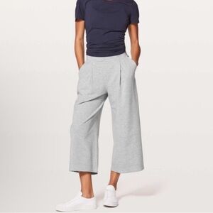 Lululemon Can You Feel The Pleat Crop Size 2